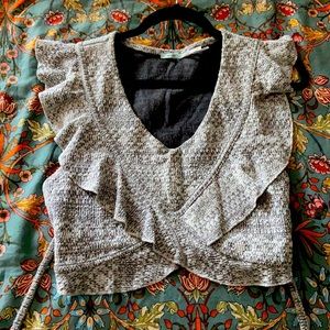 Grey heathered sleeveless light sweater top